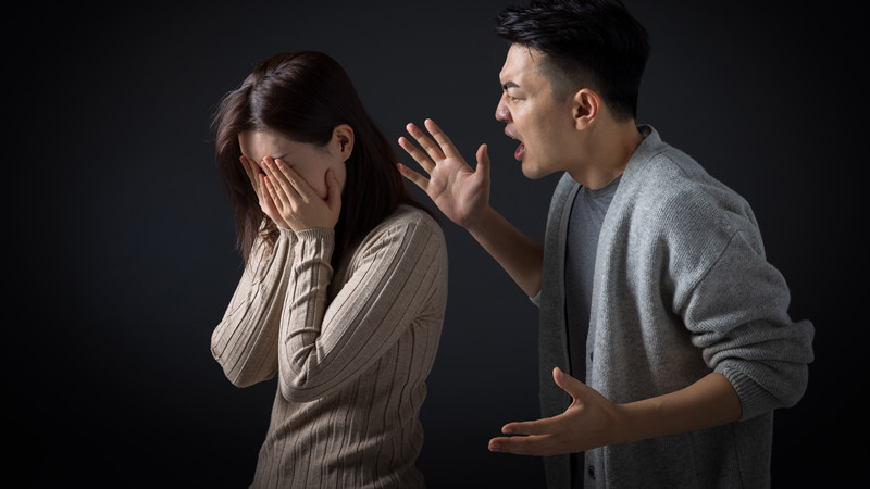 老婆出軌自己原諒了她,心里很難受怎么辦？（真實(shí)案例）