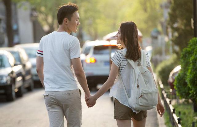 女人的什么行為在男人眼里很掉價(jià)？