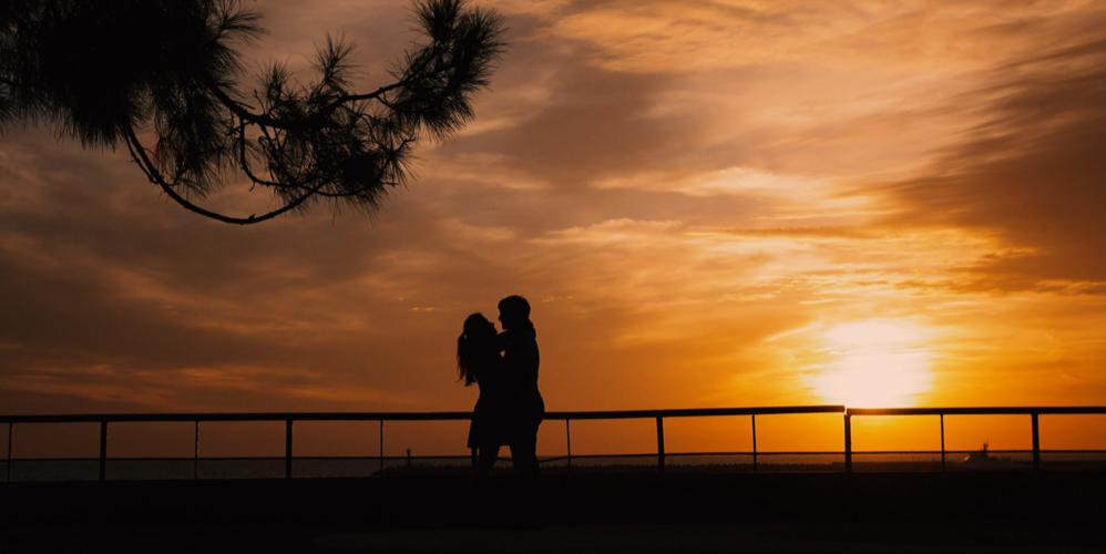 二婚家庭，老公總是過度關注前妻的孩子，不關注我和新出生的孩子，是什么心理？