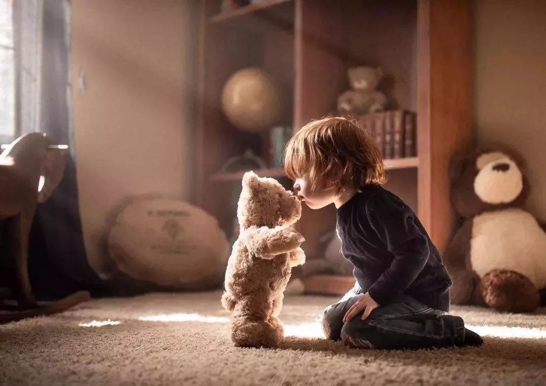 如何培養(yǎng)孩子的愛商？