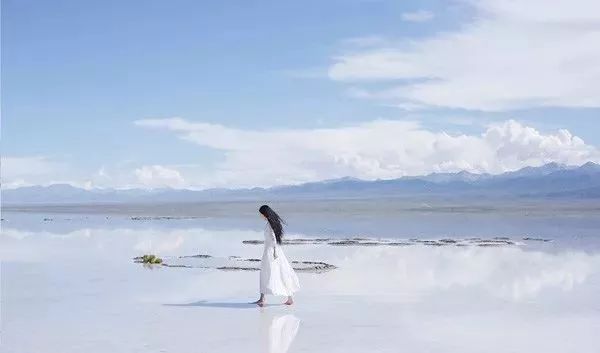 如何幫助活成孤島的人？