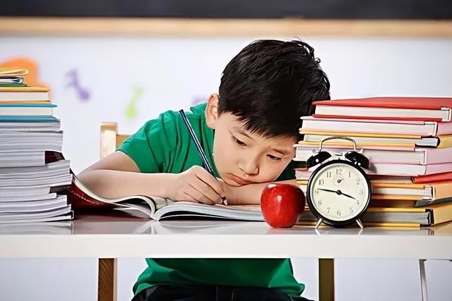 被忽視創(chuàng)傷的孩子長(zhǎng)大后的特點(diǎn)？